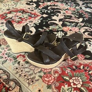 Ugg leather wedges 😍 Great condition
